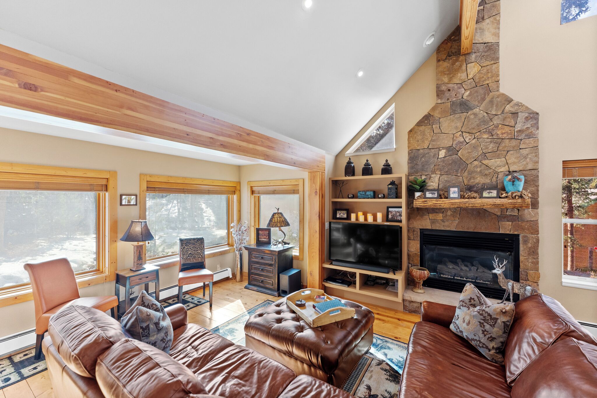 House (3 Bedrooms) | Exterior