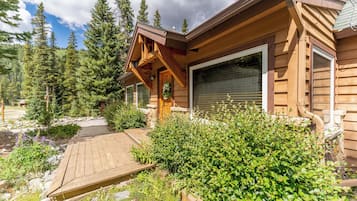Hus (3 Bedrooms) | Overnatningsstedets facade