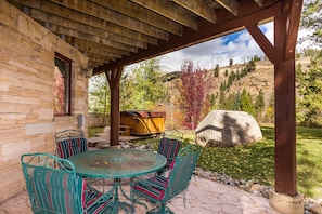 Maison (5 Bedrooms) | Extérieur