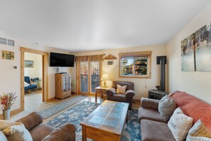 Villa (3 Bedrooms) | Exterior