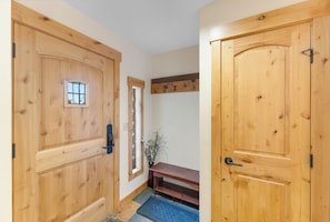 Villa (3 Bedrooms) | Property amenity - 241 North Side Circle, Unit A by Summit County Mountain Retreats (Silverthorne)