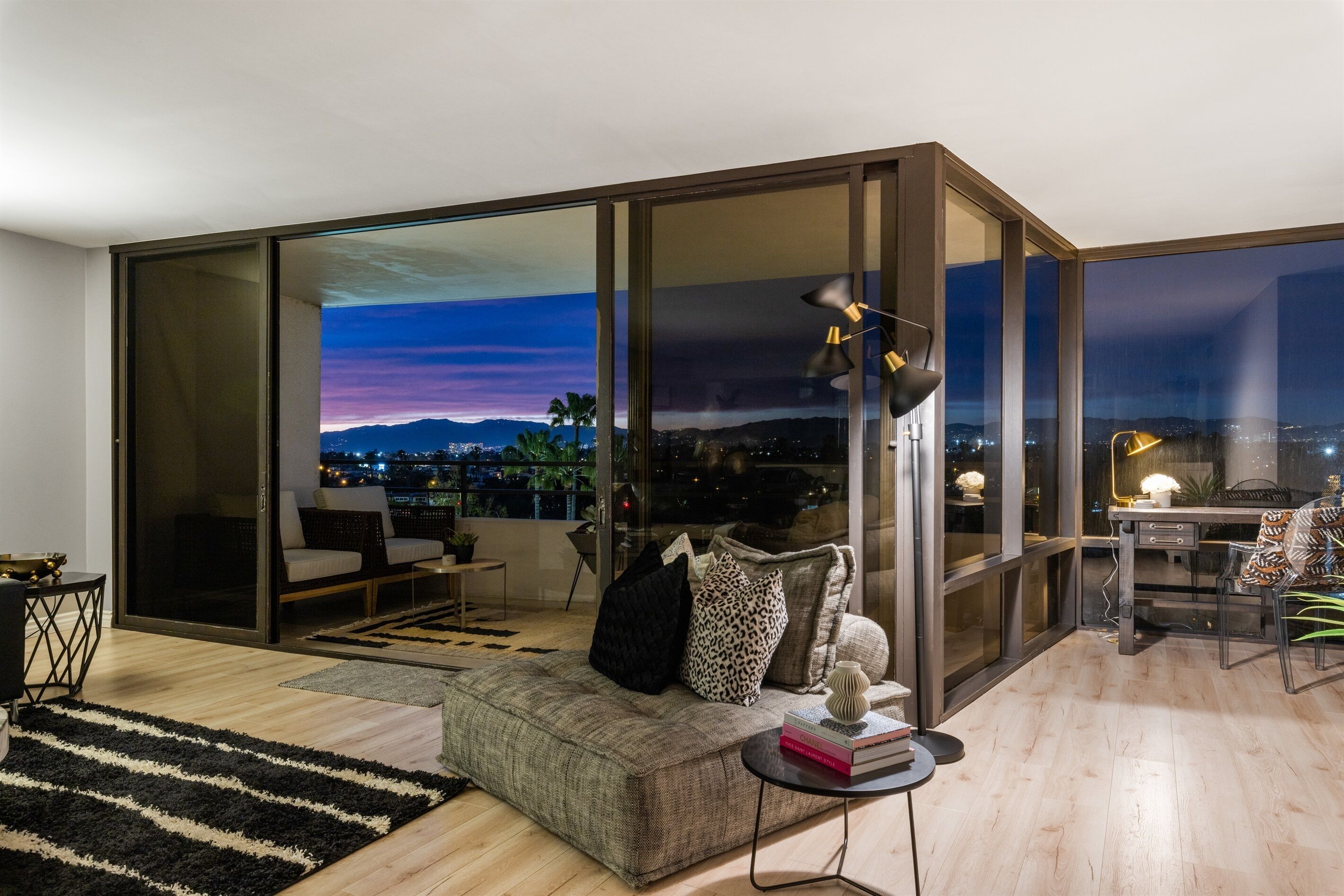 Smart-TV, Videospiele, Arbeitsbereiche