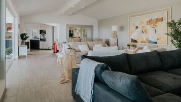 TV connectée, cheminée