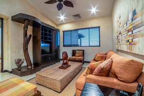 Condo, várias camas (Villa Sahalee) | Sala de estar