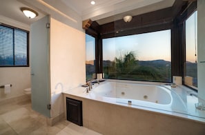 Apartment, Mehrere Betten (Villa Sahalee) | Badezimmer