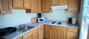 Workforce Lodge, quiet location, High- Speed WiFi via Fiber Optic Cable -100 Mp
