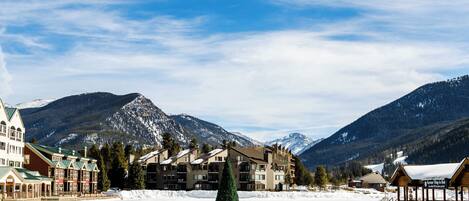 Apartment (4 Bedrooms) | Exterior