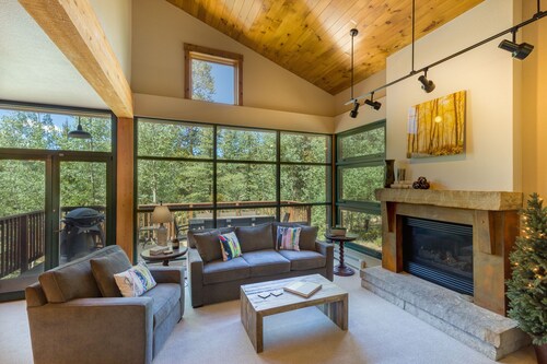 Ski Tip by Summit County Mountain Retreats