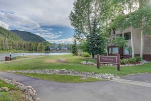 Condo, 2 Bedrooms | Property grounds - Willows #1714 by Summit County Mountain Retreats (Keystone)