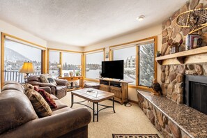 Apartment (1 Bedroom) | Front of property - Willows #1714 by Summit County Mountain Retreats (Keystone)