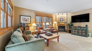 Apartment (2 Bedrooms) | Front of property