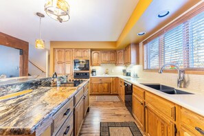 Exterior - Enclave #34 by Summit County Mountain Retreats (Keystone)