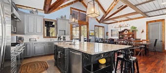 Soda Ridge 1608 by Summit County Mountain Retreats