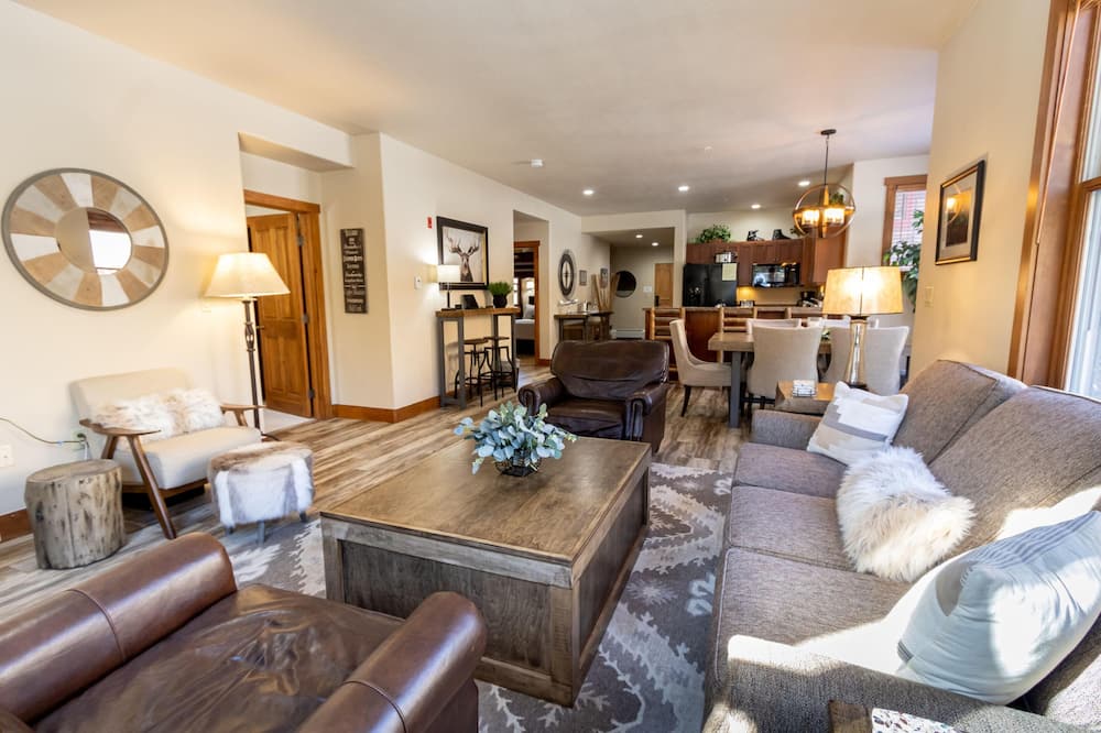 Red Hawk Townhomes by Summit County Mountain Retreats - Berthoud Falls, CO