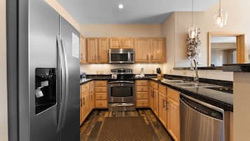 Apartment (3 Bedrooms) | Exterior