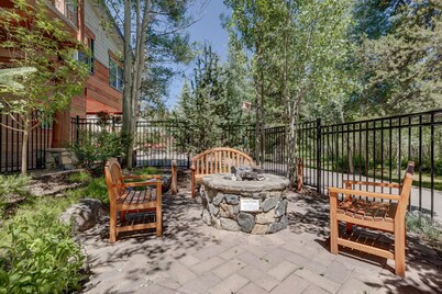 Jackpine Lodge by Summit County Mountain Retreats