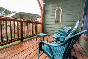 Appart'hôtel, 2 chambres | Balcon