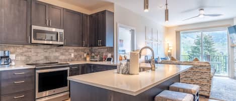 Huoneisto, 2 makuuhuonetta | Yksityinen keittiö | Uuni, leivänpaahdin