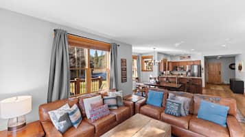 Studio (2 Bedrooms) | Property amenity
