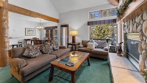 Villa (4 Bedrooms) | Extérieur