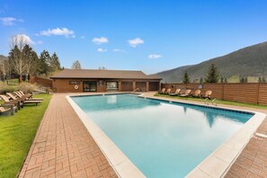 Villa (3 Bedrooms) | Exterior - Tennis Townhome #1337 by Summit County Mountain Retreats (Keystone)