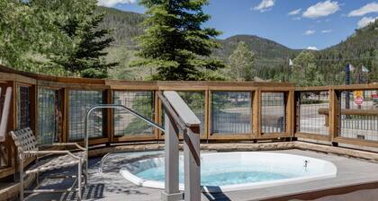 Buffalo Lodge by Summit County Mountain Retreats