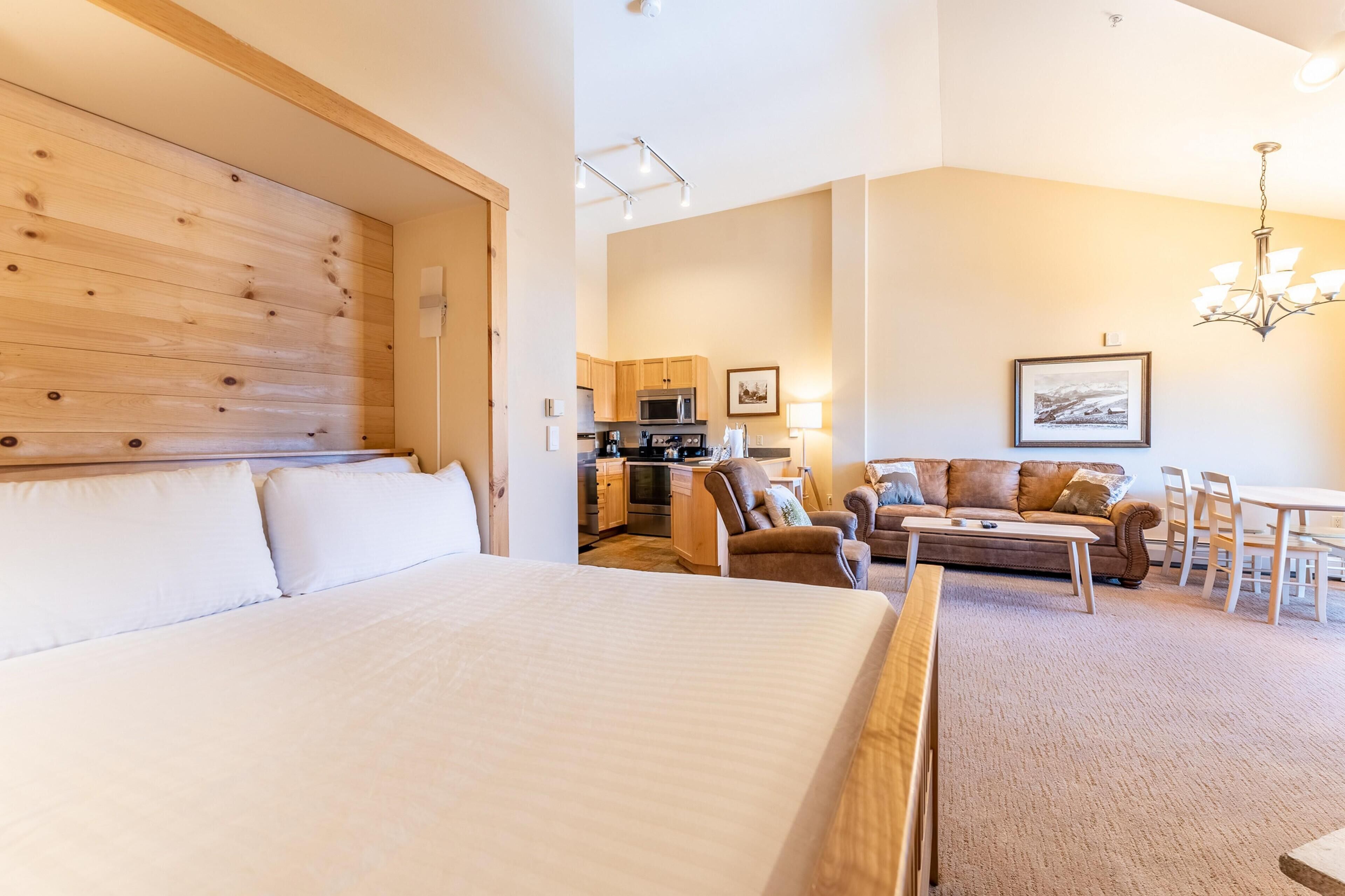 Apartment, Multiple Beds | Individually decorated, individually furnished