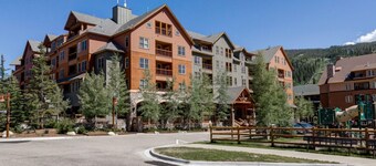 Buffalo Lodge by Summit County Mountain Retreats