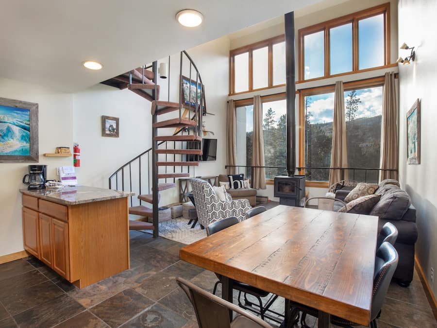 Condo, 2 Bedrooms | Dining