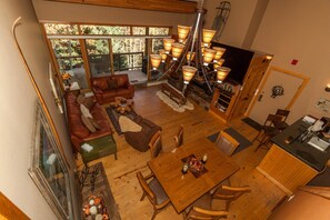 Living room - Lodgepole #2008 (Keystone)