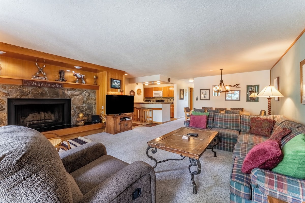 Apartment (2 Bedrooms) | Front of property