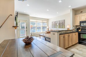 Condo, 1 Bedroom | In-room dining - Lakeshore by Summit County Mountain Retreats (Keystone)