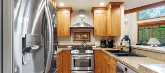 Rasor Court #20 by Summit County Mountain Retreats