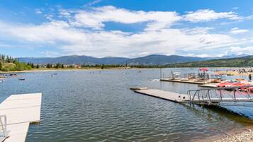 Townhome, 3 Bedrooms | Lake