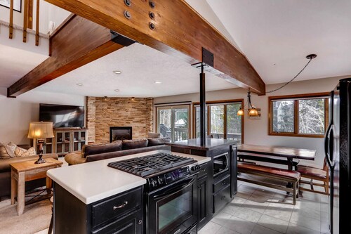 Hawn Drive by Summit County Mountain Retreats