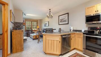 Condo (1 Bedroom) | Exterior