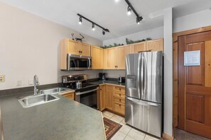 Condo (1 Bedroom) | Exterior