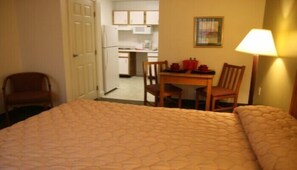 Free WiFi, bed sheets - Affordable Suites Florence (Florence)