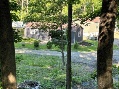 "Christine's Cabin" Great place to stay for wine trail events