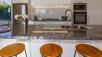 Fridge, microwave, dishwasher, toaster