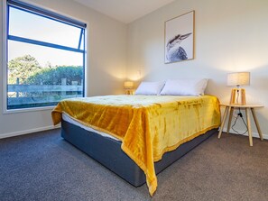 4 bedrooms, iron/ironing board, WiFi - Bluebird on Snowmass - Ohakune Holiday Home (Ohakune)