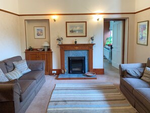 Unclassified image, 5 of 13, button - The Coyles - UK31466 (Ballater)