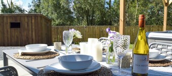 2 bedroom accommodation in Newchapel, near Boncath