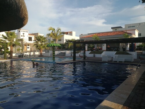 Ground floor apartment totally new and furnished, private, pool, barbecue, games