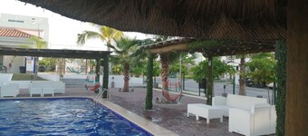 Ground floor apartment totally new and furnished, private, pool, barbecue, games