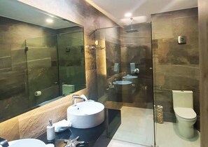 Bathtub