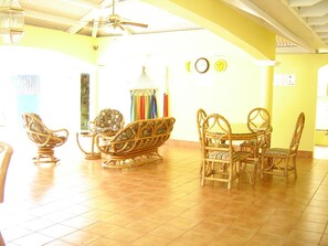 Interior - Luxury Home with Pool in the Best Neighborhood (Panama Pacifico)