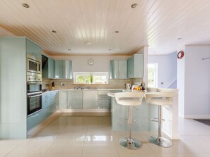 洗碗机、高脚椅