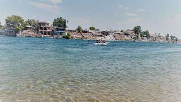 Sun-loungers, beach towels