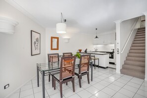 Classic Resort Style Apartment | In-room dining